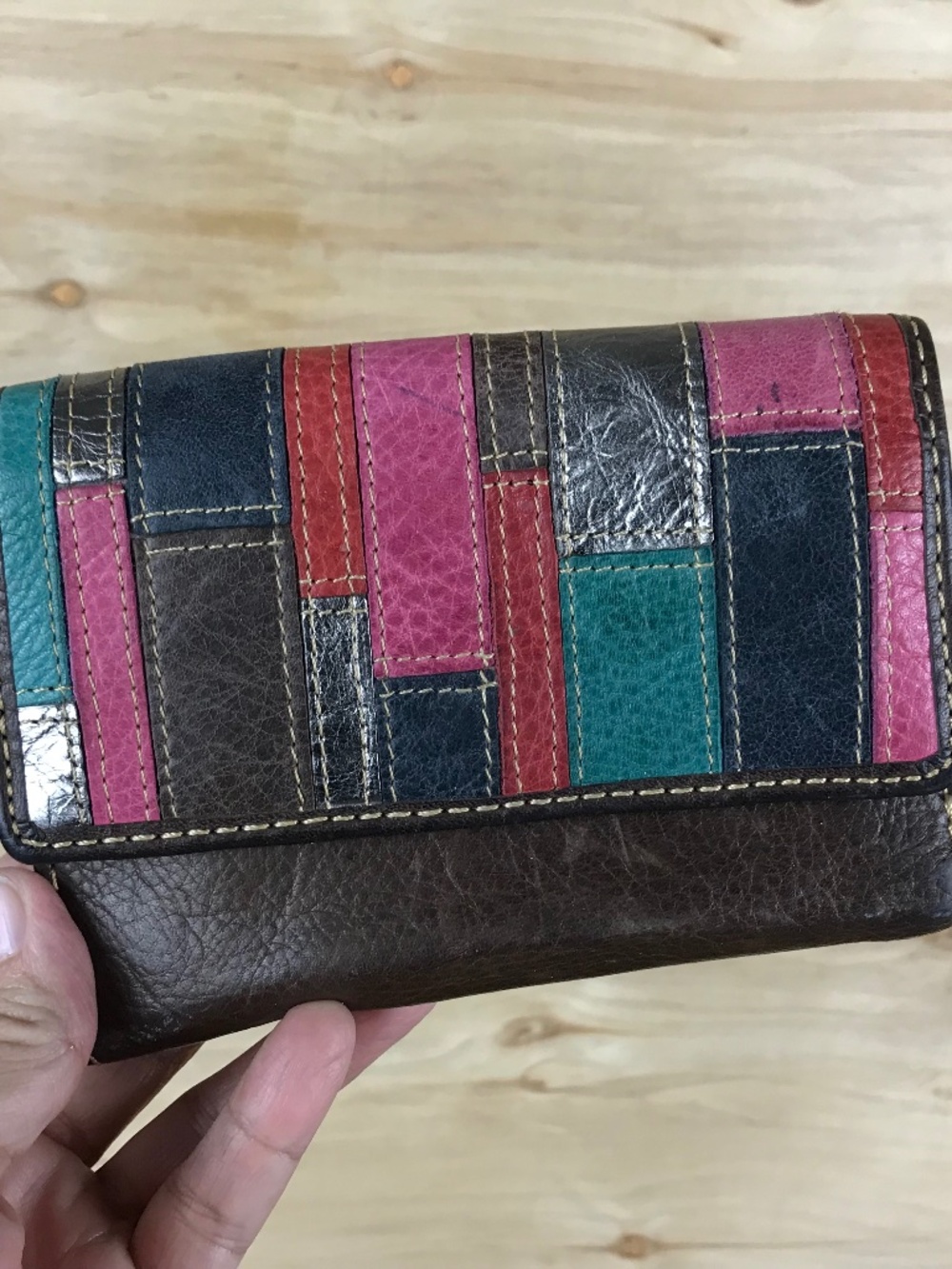Fossil Tri-Fold Wallet Brown Leather Patchwork Multi-Color Retro Rainbow Y2K